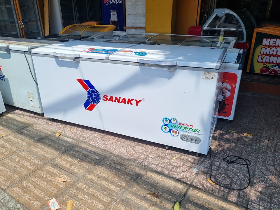 Thanh lý tủ đông sanaky inverter 2 nấp mở